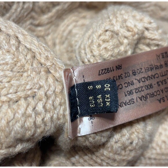 NWOT Massimo Dutti cable knit Poncho S - Picture 11 of 11